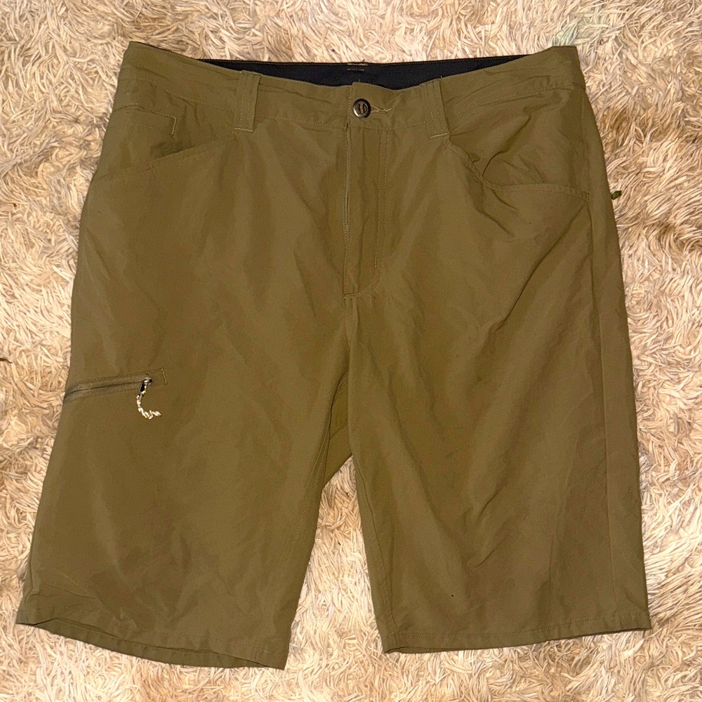 Patagonia Men's Cargo Shorts - 34